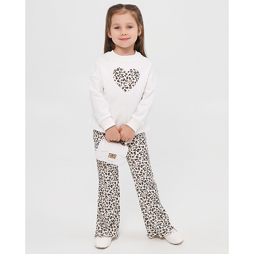 костюмы спортивные 